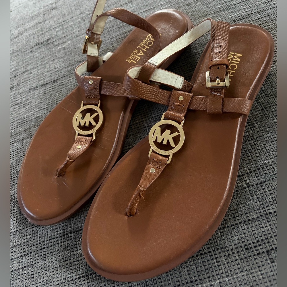 Michael Kors Brown Thong Leather Sandals Sz 6.5